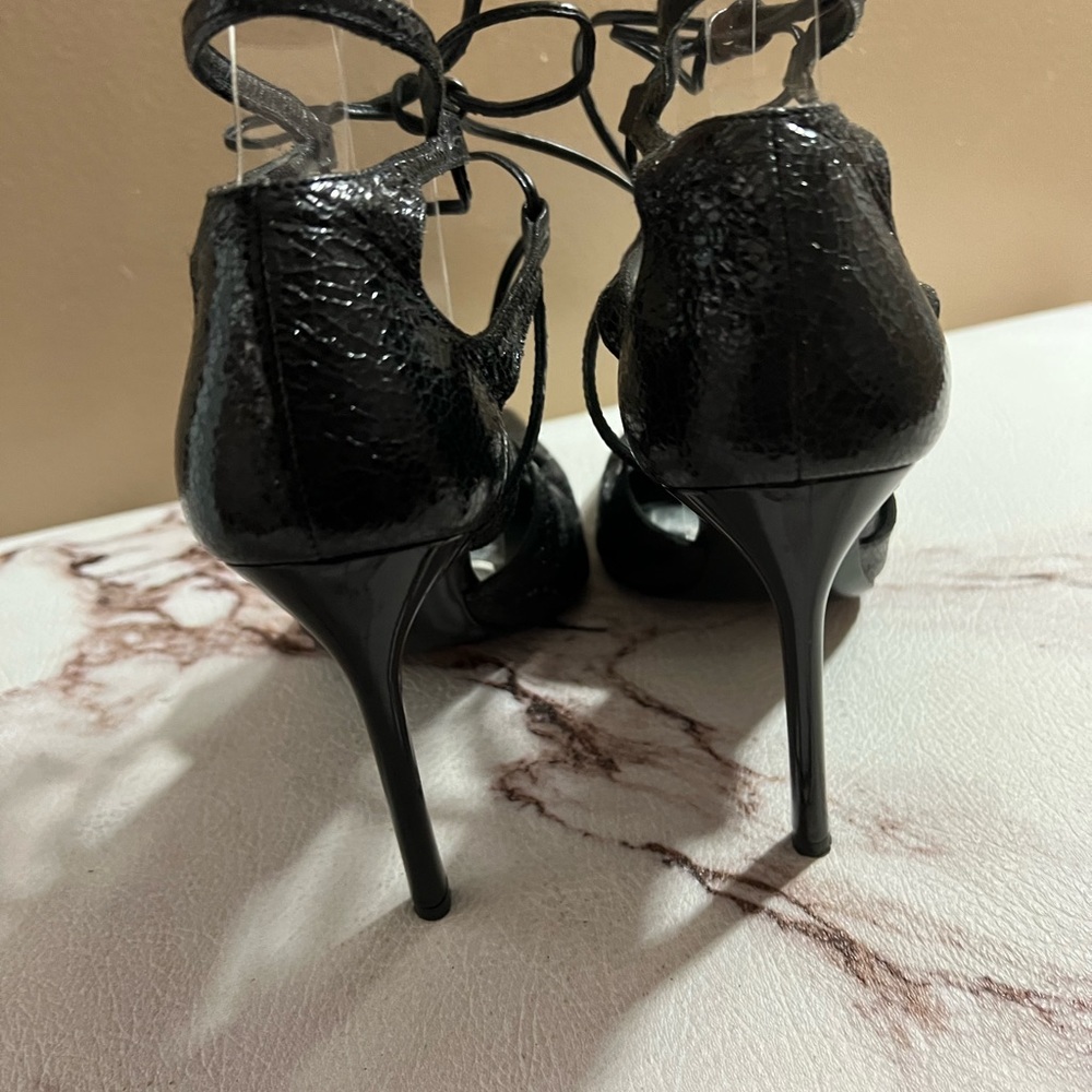 Stuart Weitzman Black Patent Leather Excite Pointy Toe Lace Up Pumps 6.5 M. - Picture 6 of 11